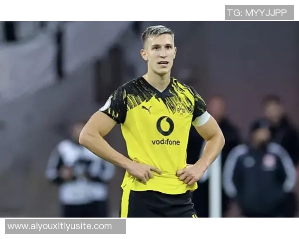 多特蒙德与施洛特贝克阿德耶米续约谈判进行中不愿加入解约条款