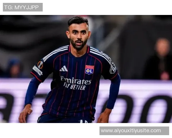 欧足联调查里昂新援加扎尔涉嫌违规出场事件引发关注