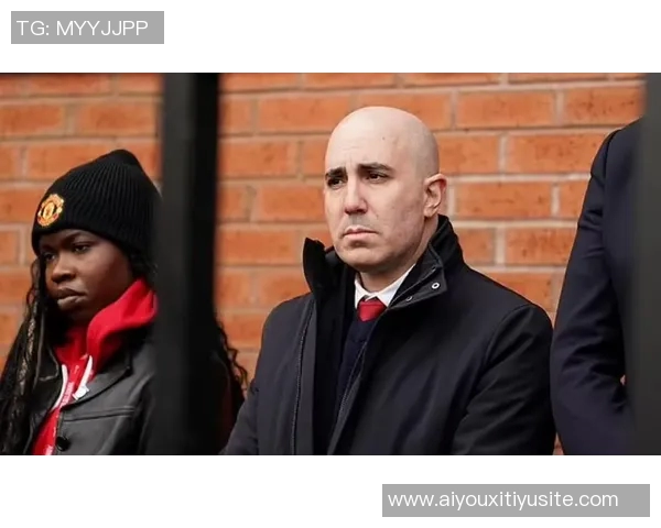 曼联上赛季员工减少208人本赛季或将继续裁员调整